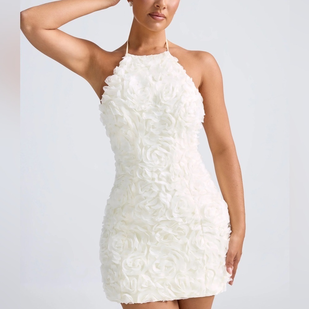 BRYNO Floral-Appliqué Halterneck A-Line Mini Dress in White - Size Medium